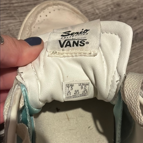 Vans Off-White and Beige Sneakers - Picture 3 of 6